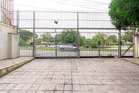 Casa à venda com 464m², 8 quartos e 5 vagas Casa à venda com 464m², 8 quartos e 5 vagasGaragem