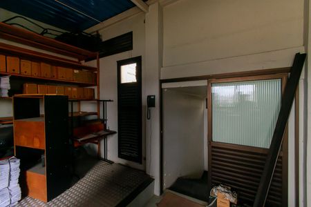 Casa à venda com 464m², 8 quartos e 5 vagas Casa à venda com 464m², 8 quartos e 5 vagasDepósito