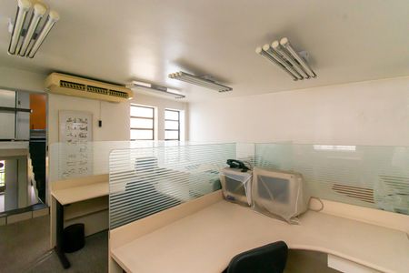 Casa à venda com 464m², 8 quartos e 5 vagas Casa à venda com 464m², 8 quartos e 5 vagasQuarto 8