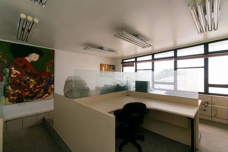 Casa à venda com 464m², 8 quartos e 5 vagas Casa à venda com 464m², 8 quartos e 5 vagasQuarto 8