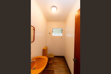 Casa à venda com 464m², 8 quartos e 5 vagas Casa à venda com 464m², 8 quartos e 5 vagasLavabo
