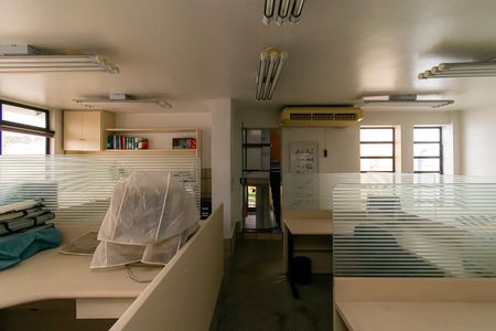 Casa à venda com 464m², 8 quartos e 5 vagas Casa à venda com 464m², 8 quartos e 5 vagasQuarto 8