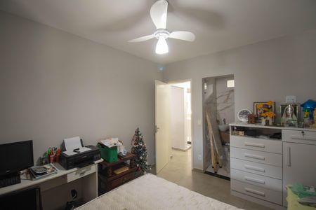 Suíte 1 de casa de condomínio para alugar com 2 quartos, 80m² em Colubandê, São Gonçalo