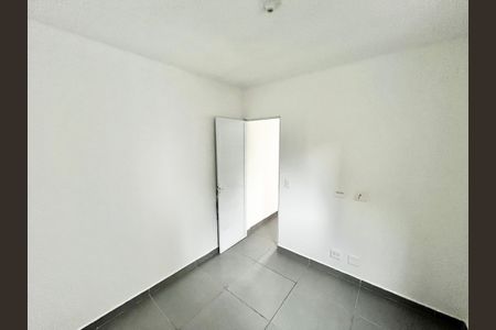 Quarto  de kitnet/studio para alugar com 1 quarto, 28m² em Parque Peruche, São Paulo
