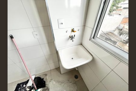Apartamento para alugar com 38m², 2 quartos e sem vaga Apartamento para alugar com 38m², 2 quartos e sem vagaCozinha e Área de Serviço