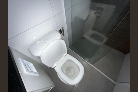 Apartamento para alugar com 38m², 2 quartos e sem vaga Apartamento para alugar com 38m², 2 quartos e sem vagaBanheiro