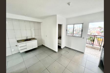Sala/Cozinha de kitnet/studio para alugar com 1 quarto, 28m² em Parque Peruche, São Paulo