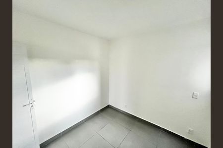 Quarto  de kitnet/studio para alugar com 1 quarto, 28m² em Parque Peruche, São Paulo