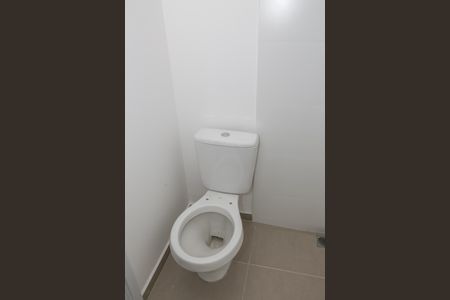 Banheiro de kitnet/studio à venda com 1 quarto, 26m² em Perdizes, São Paulo