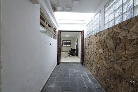 Casa para alugar com 140m², 3 quartos e sem vagaQuintal