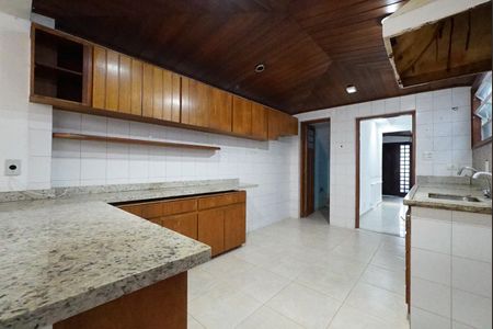 Casa para alugar com 140m², 3 quartos e sem vagaCozinha