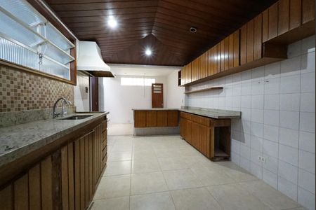 Casa para alugar com 140m², 3 quartos e sem vagaCozinha