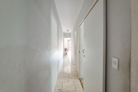 Casa à venda com 180m², 3 quartos e 2 vagascorredor