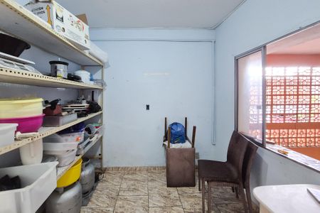 Casa à venda com 180m², 3 quartos e 2 vagasEscritório