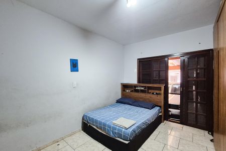 Casa à venda com 180m², 3 quartos e 2 vagasQuarto 1