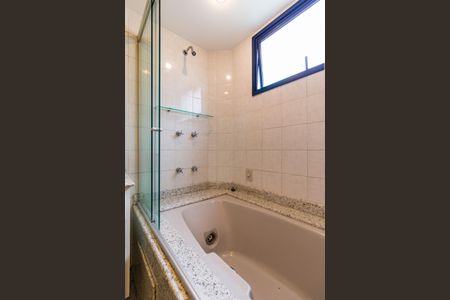 Apartamento à venda com 151m², 4 quartos e 3 vagas