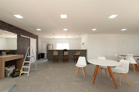 Apartamento para alugar com 45m², 2 quartos e 1 vagaÁrea comum - Salão de festas