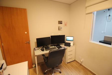 Apartamento à venda com 87m², 2 quartos e 2 vagasQuarto 2