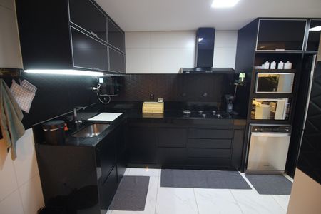 Apartamento à venda com 87m², 2 quartos e 2 vagasCozinha