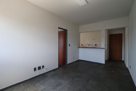 Sala de apartamento para alugar com 1 quarto, 44m² em Centro, Ribeirão Preto