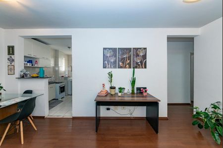 Sala de apartamento à venda com 4 quartos, 83m² em Buritis, Belo Horizonte