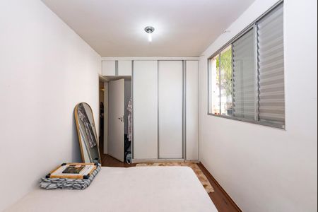 Apartamento à venda com 83m², 4 quartos e 1 vaga Apartamento à venda com 83m², 4 quartos e 1 vagaQuarto 2