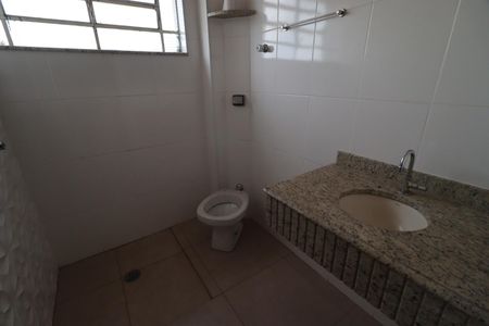 Apartamento para alugar com 82m², 2 quartos e sem vagaBanheiro