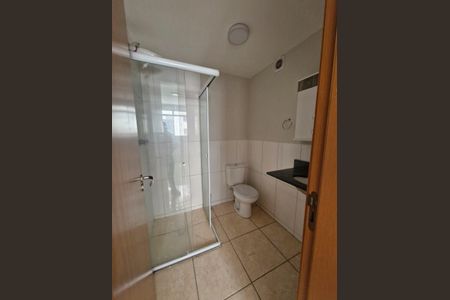 Banheiro 2 de apartamento para alugar com 2 quartos, 55m² em Morro Santana, Porto Alegre