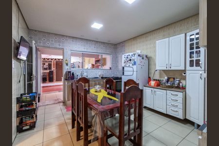 Casa à venda com 350m², 3 quartos e 3 vagas