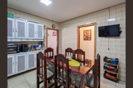 Casa à venda com 350m², 3 quartos e 3 vagas