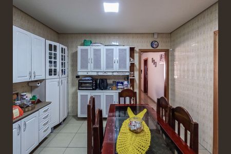 Casa à venda com 350m², 3 quartos e 3 vagas