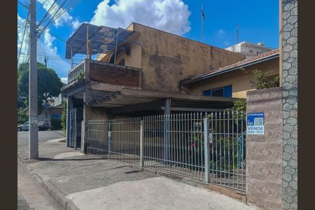 Casa à venda com 350m², 3 quartos e 3 vagas