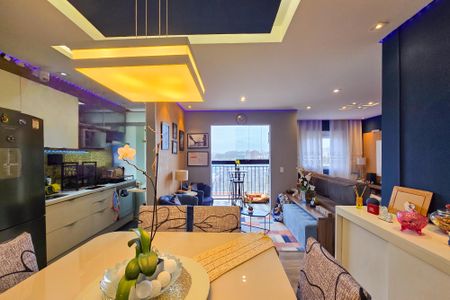 Apartamento à venda com 71m², 2 quartos e 1 vagaSala