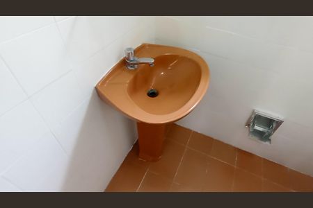 Banheiro  de kitnet/studio para alugar com 1 quarto, 23m² em Centro Histórico, Porto Alegre