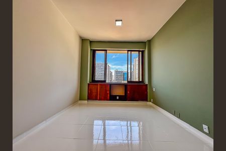Studio à venda com 32m², 1 quarto e sem vaga