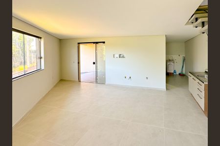 Casa para alugar com 122m², 3 quartos e 2 vagasSala