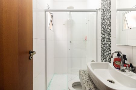 Casa à venda com 133m², 3 quartos e 3 vagasBanheiro Suíte 2