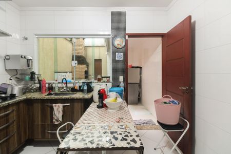 Casa à venda com 133m², 3 quartos e 3 vagasCozinha 