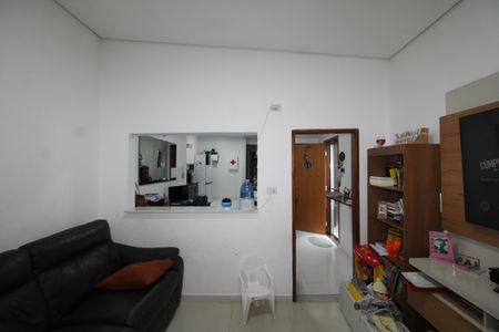 Casa para alugar com 80m², 2 quartos e 2 vagasSala