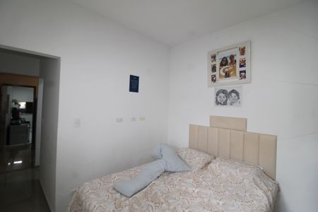 Casa para alugar com 80m², 2 quartos e 2 vagasQuarto 2