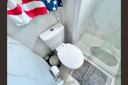 Apartamento à venda com 88m², 3 quartos e 2 vagas Apartamento à venda com 88m², 3 quartos e 2 vagasBanheiro da Suíte Americana Quarto 1/2