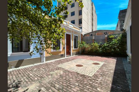 Casa para alugar com 90m², 3 quartos e sem vaga Casa para alugar com 90m², 3 quartos e sem vagaFachada