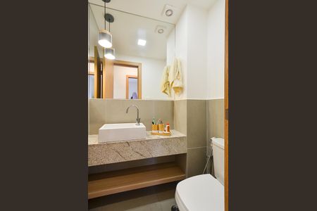 Apartamento à venda com 68m², 2 quartos e 2 vagas Apartamento à venda com 68m², 2 quartos e 2 vagasLavabo