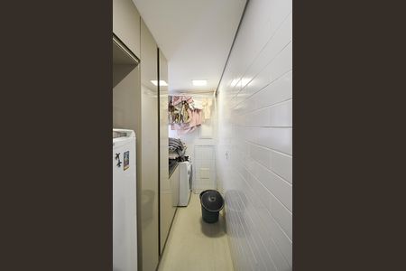 Apartamento à venda com 68m², 2 quartos e 2 vagas Apartamento à venda com 68m², 2 quartos e 2 vagasÁrea de Serviço