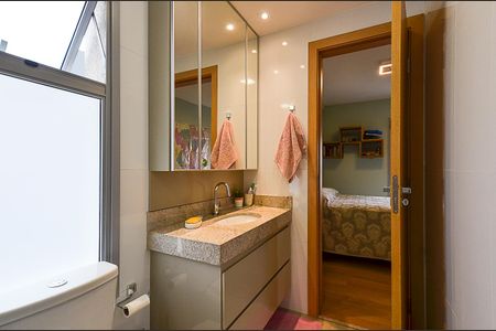 Apartamento à venda com 68m², 2 quartos e 2 vagas Apartamento à venda com 68m², 2 quartos e 2 vagasBanheiro Suíte 2