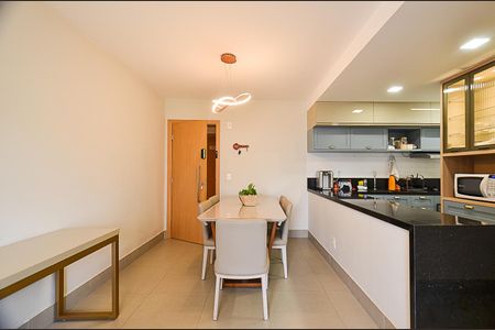 Apartamento à venda com 68m², 2 quartos e 2 vagas Apartamento à venda com 68m², 2 quartos e 2 vagasSala Ambientes