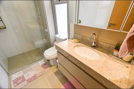 Apartamento à venda com 68m², 2 quartos e 2 vagas Apartamento à venda com 68m², 2 quartos e 2 vagasBanheiro Suíte 2