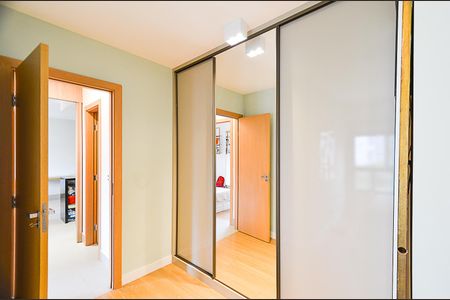 Apartamento à venda com 68m², 2 quartos e 2 vagas Apartamento à venda com 68m², 2 quartos e 2 vagasSuíte 2