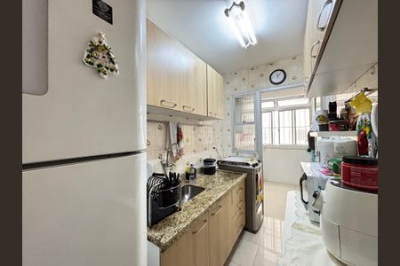 Apartamento à venda com 70m², 2 quartos e 3 vagas Apartamento à venda com 70m², 2 quartos e 3 vagasCozinha