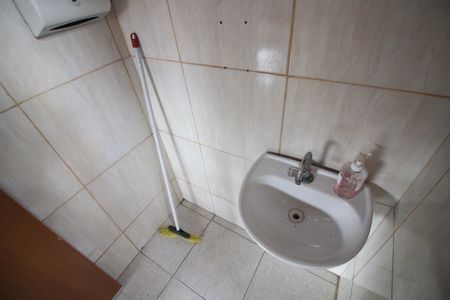 Casa para alugar com 390m², 3 quartos e 2 vagasBanheiro 2